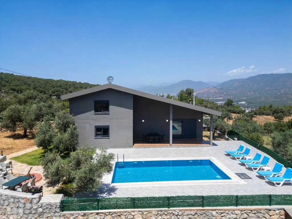Villa in Bozyer